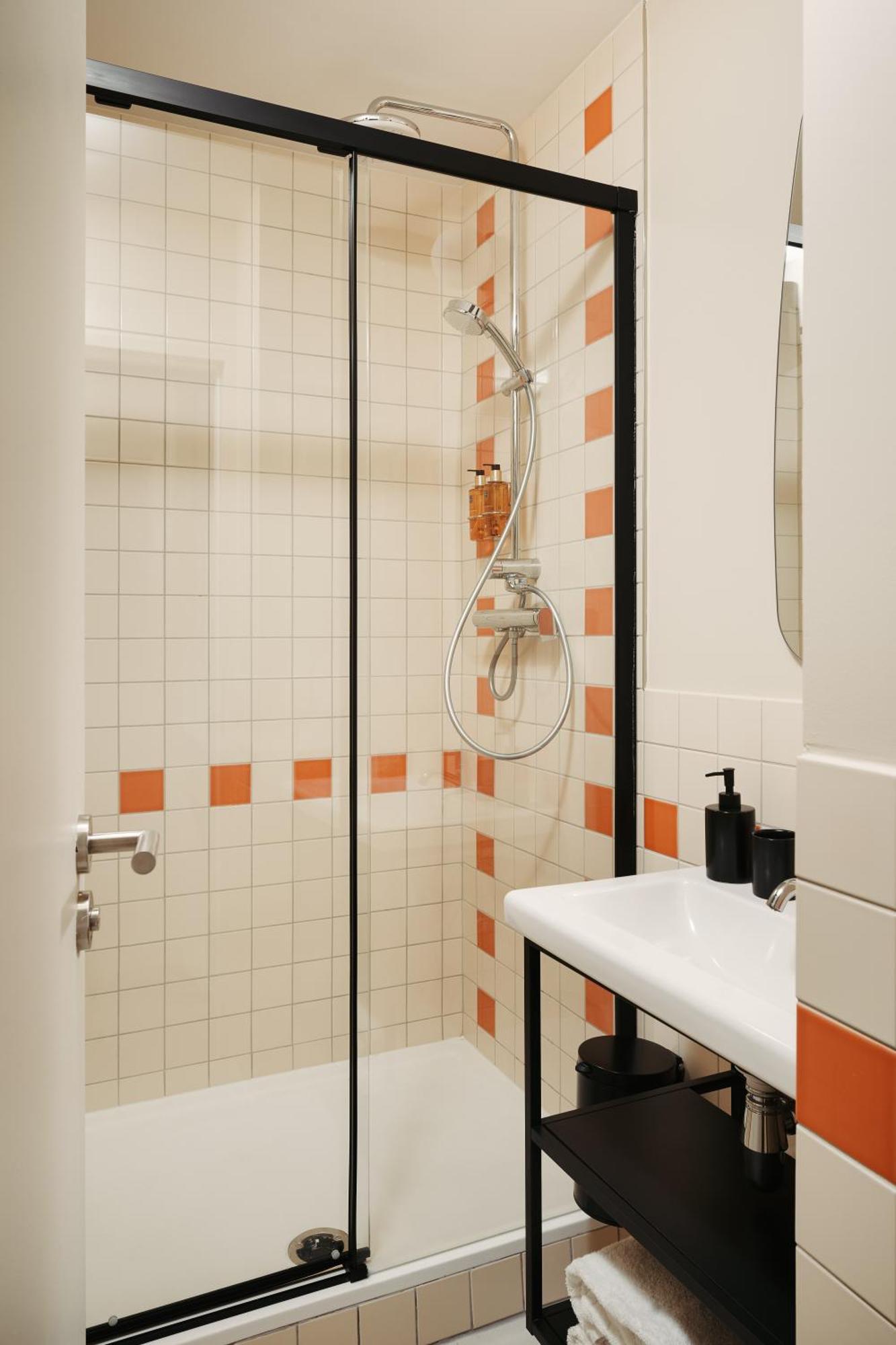 Edgar Suites Lille - Shake Екстериор снимка